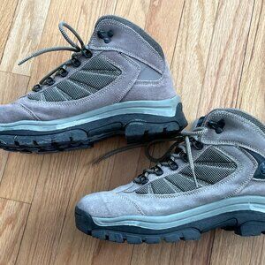 Nevados Women's Size 8 Ankle Height Steel-Toe Hiking Boots